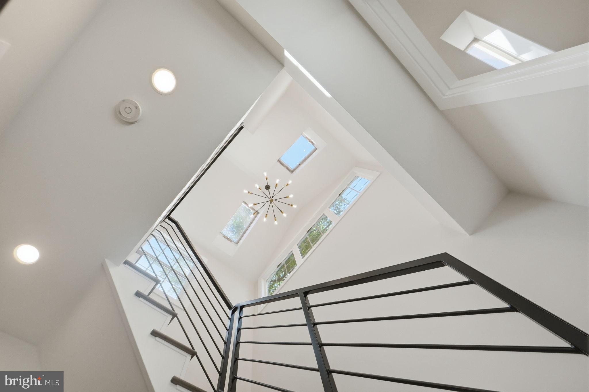 5121 Wissioming Road Bethesda, MD 20816 - Photo 22 of 41 Staircase