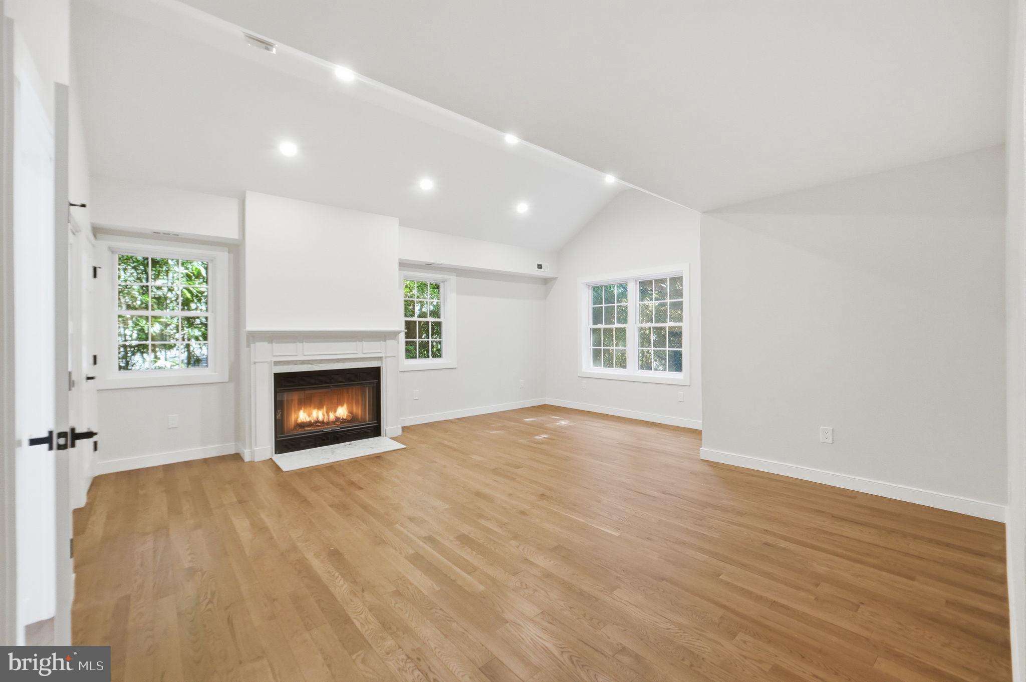 5121 Wissioming Road Bethesda, MD 20816 - Photo 24 of 41 Primary Bedroom