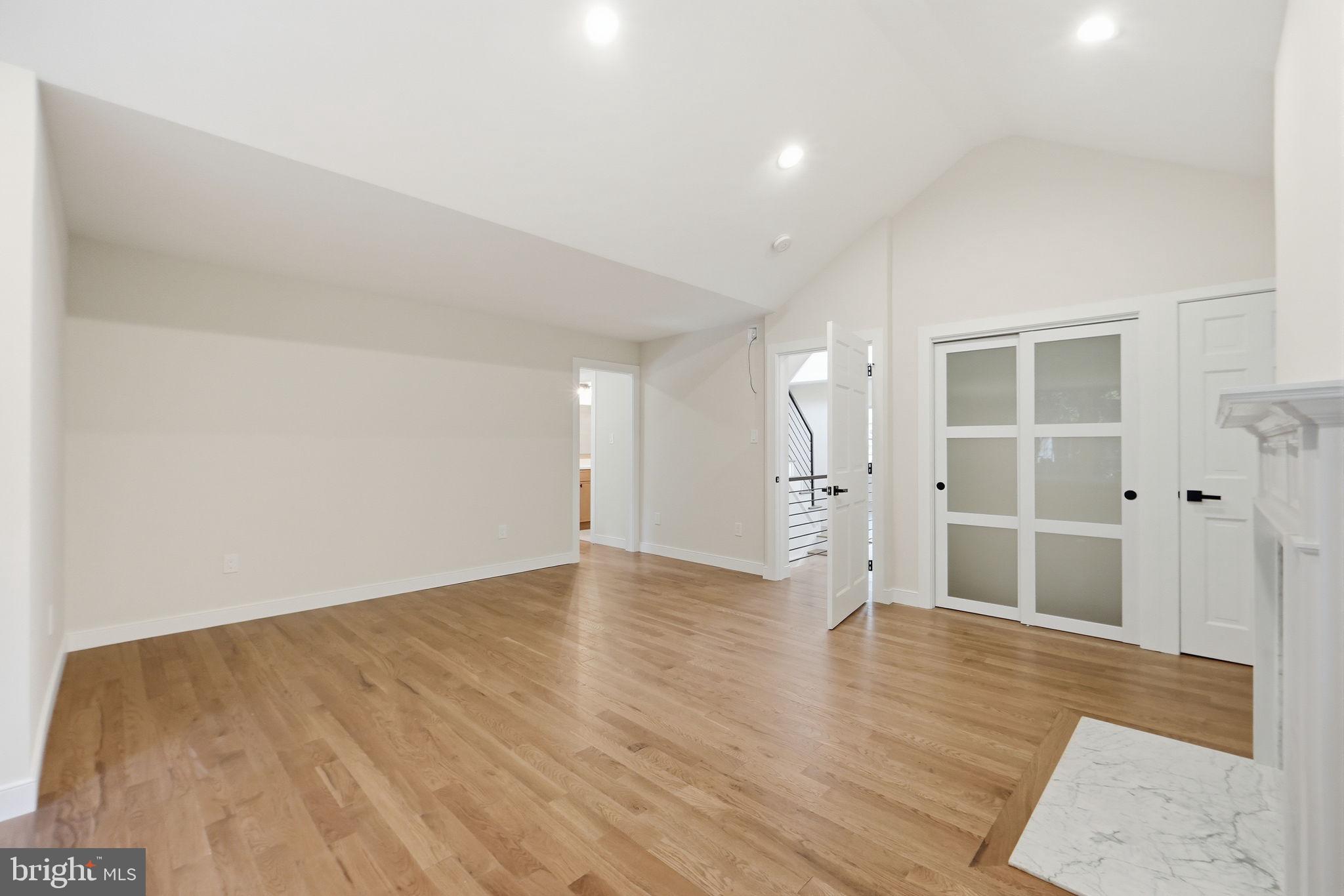 5121 Wissioming Road Bethesda, MD 20816 - Photo 26 of 41 Primary Bedroom