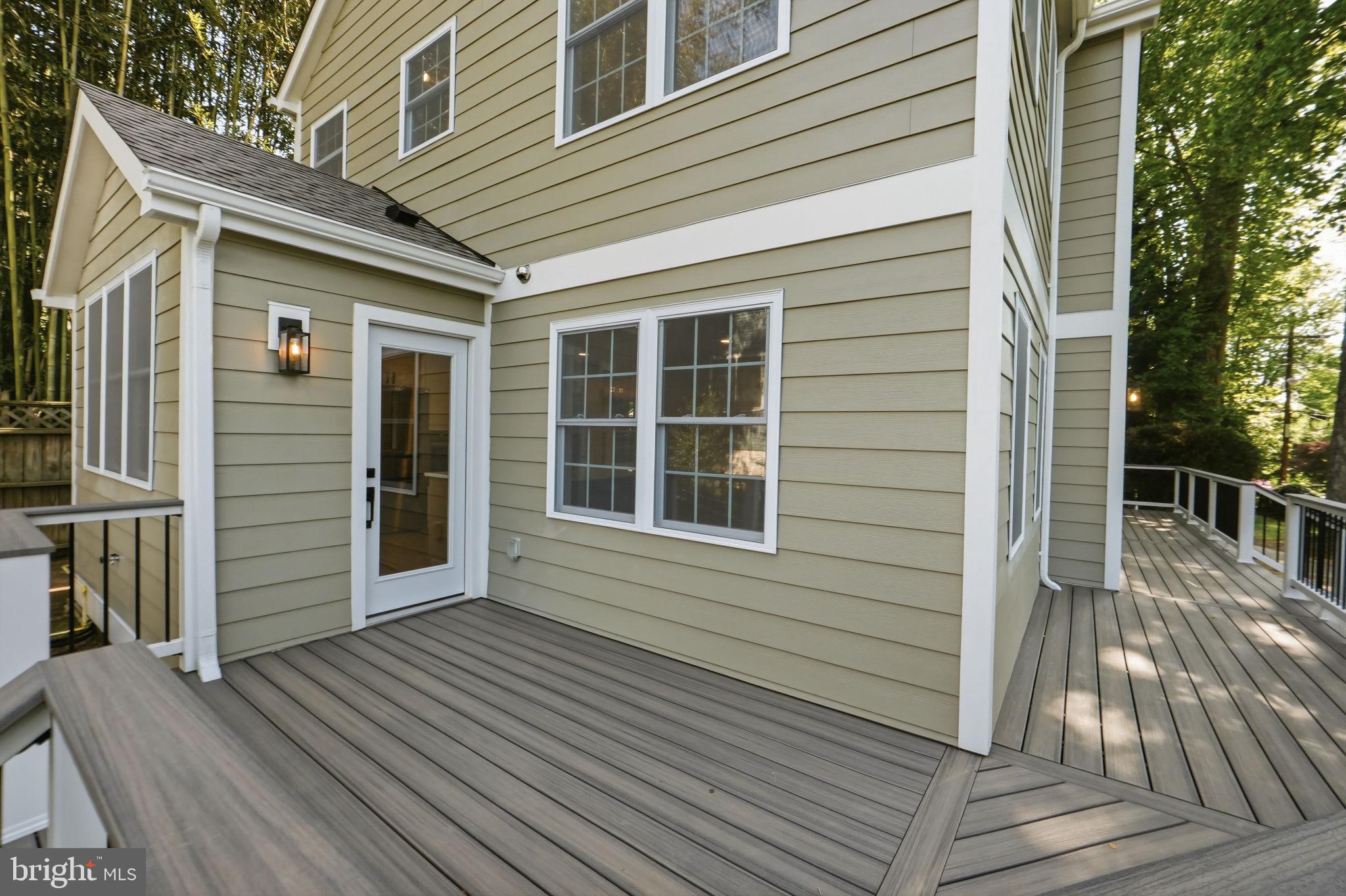 5121 Wissioming Road Bethesda, MD 20816 - Photo 38 of 41 Deck
