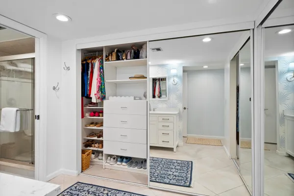 $300,000 | 5172 Southeast Club Way, Unit 108, Stuart, FL 34997