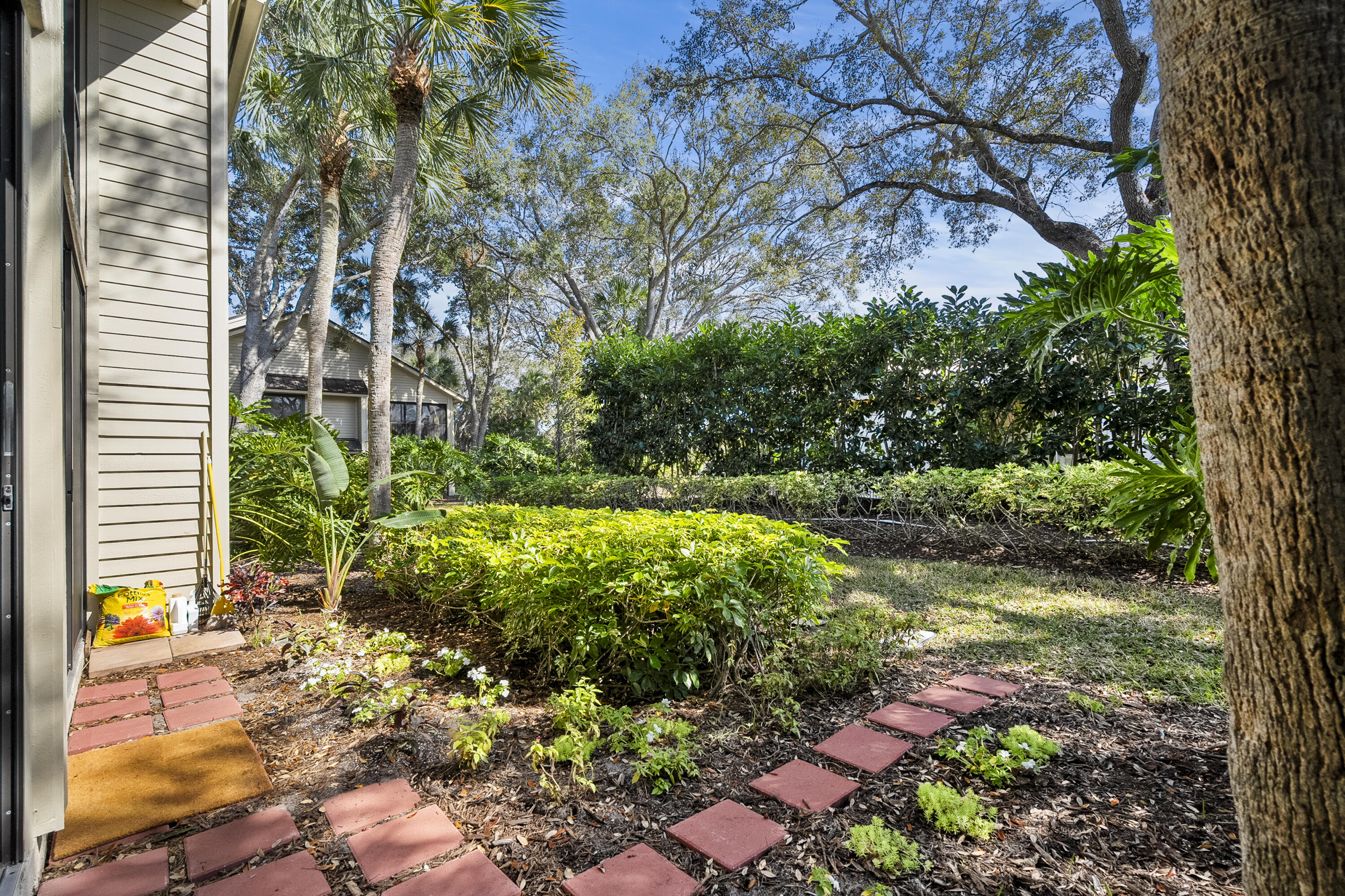 5172 Southeast Club Way, Unit 108 Stuart, FL 34997 - Photo 34 of 47 DSC00764