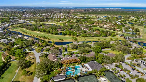 $300,000 | 5172 Southeast Club Way, Unit 108, Stuart, FL 34997