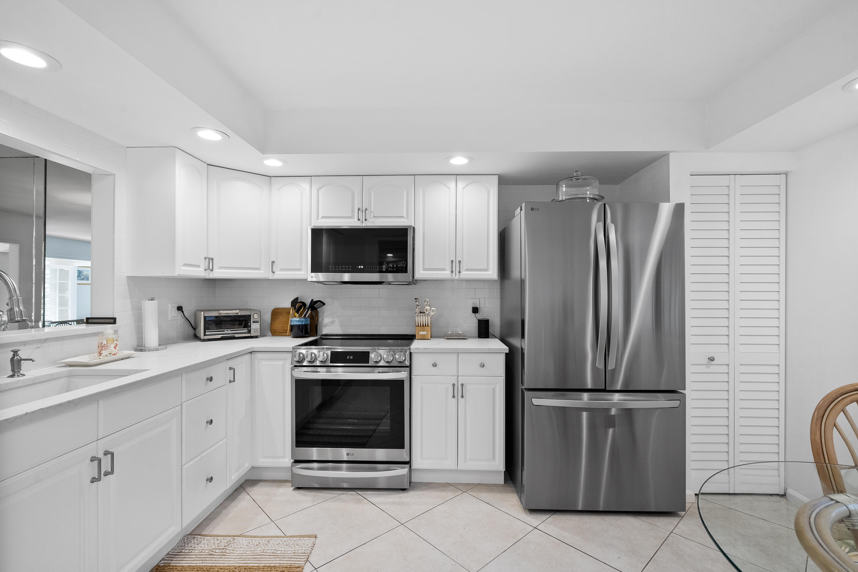 5172 Southeast Club Way, Unit 108 Stuart, FL 34997 - Photo 8 of 47 DSC00651