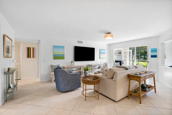 $300,000 | 5172 Southeast Club Way, Unit 108, Stuart, FL 34997