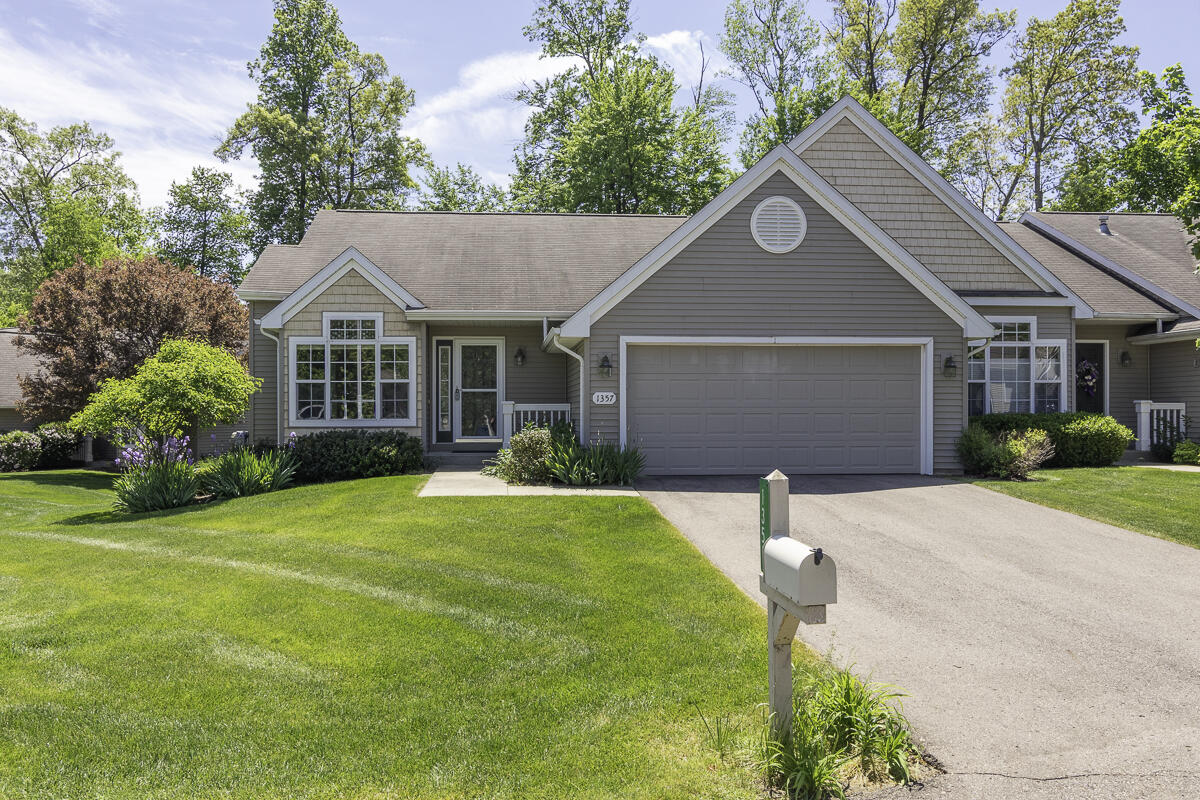 1357 Harrier Ridge Kalamazoo, MI 49009 - Photo 2 of 34 1357HarrierRidge-71