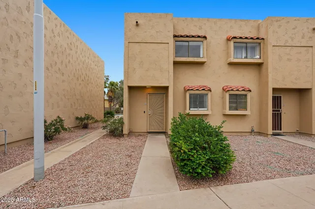 $319,900 | 715 South Ext Road, Unit 16, Mesa, AZ 85210
