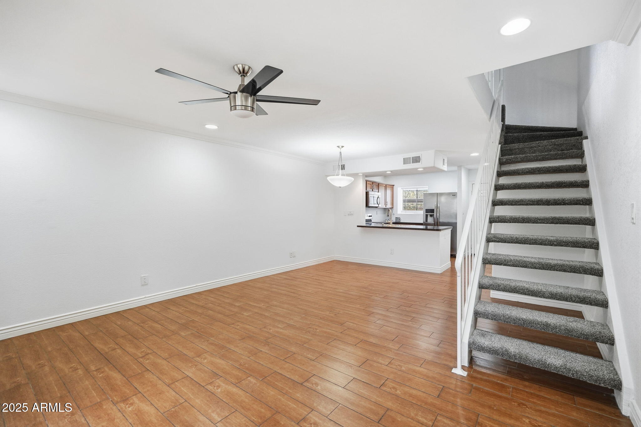 715 South Ext Road, Unit 16 Mesa, AZ 85210 - Photo 7 of 30 007_ListerPros