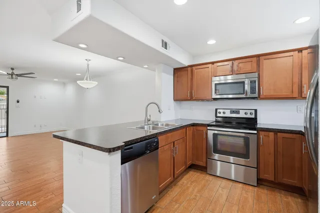 $319,900 | 715 South Ext Road, Unit 16, Mesa, AZ 85210