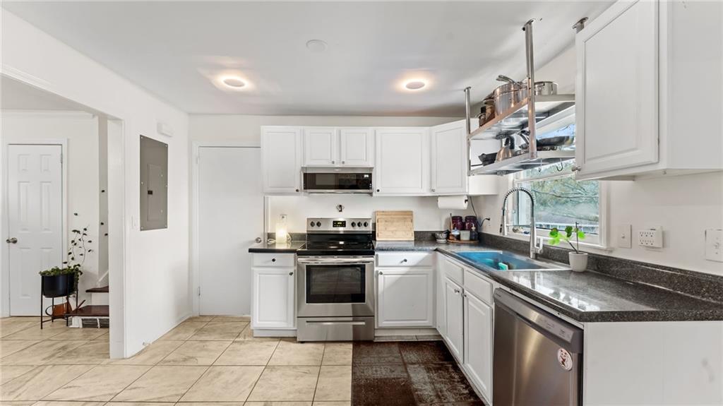 2971 Valley Ridge Drive Decatur, GA 30032 - Photo 6 of 26