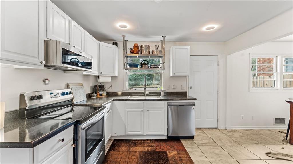 2971 Valley Ridge Drive Decatur, GA 30032 - Photo 7 of 26