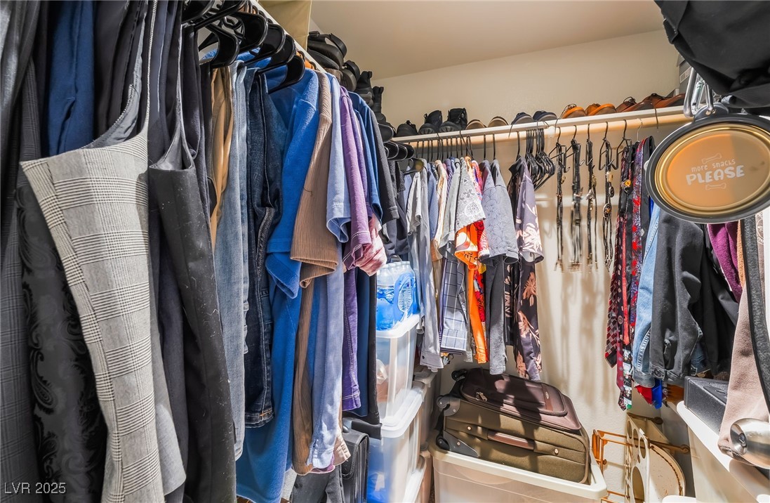 1575 West Warm Springs Road, Unit 2822 Henderson, NV 89014 - Photo 28 of 37 View of spacious closet