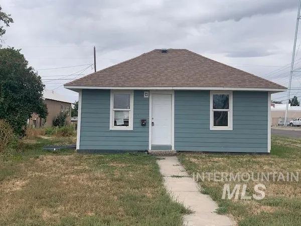 $109,900 | 1600 Hansen Avenue, Burley, ID 83318