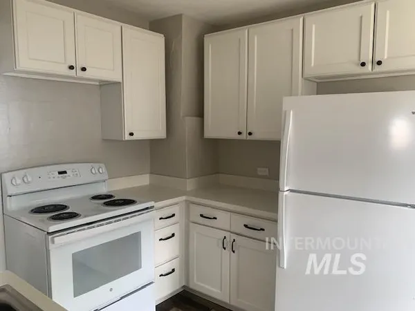 $109,900 | 1600 Hansen Avenue, Burley, ID 83318