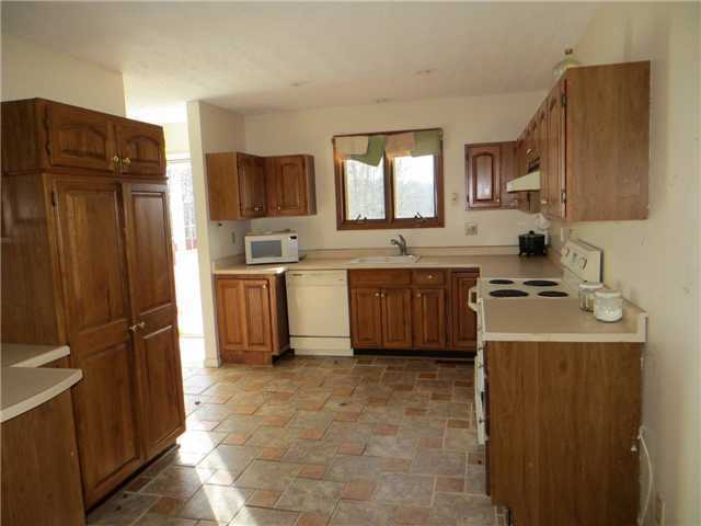 21598 Syler Road Fredericktown, OH 43019 - Photo 2 of 8