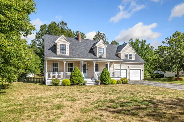 $749,900 | 9 Patterson Drive, Kennebunk, ME 04043