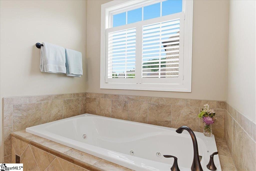 310 South Woodfin Ridge Drive Inman, SC 29349 - Photo 35 of 50 Gallery Image 35