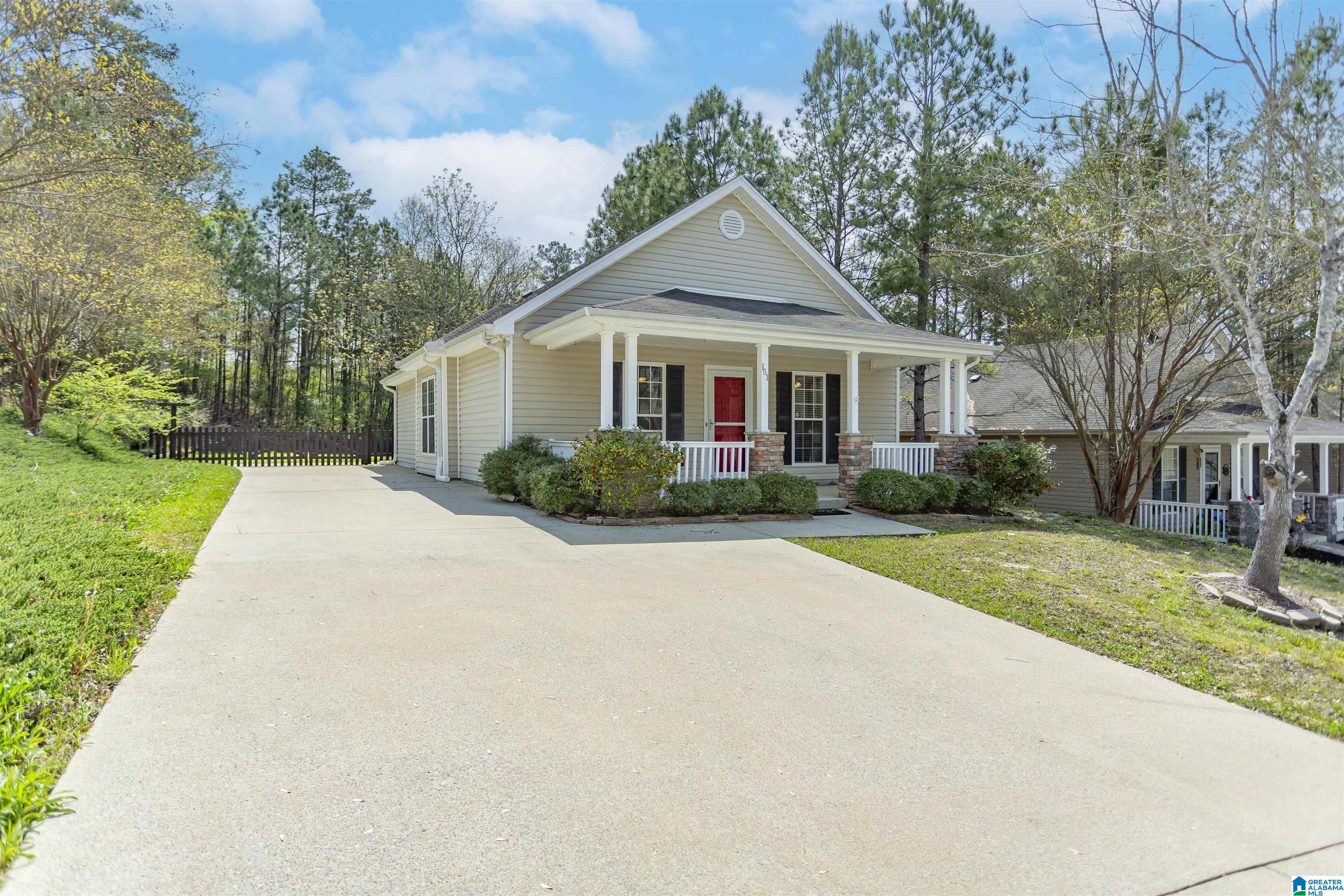 101 Reese Drive Alabaster, AL 35007 - Photo 2 of 24