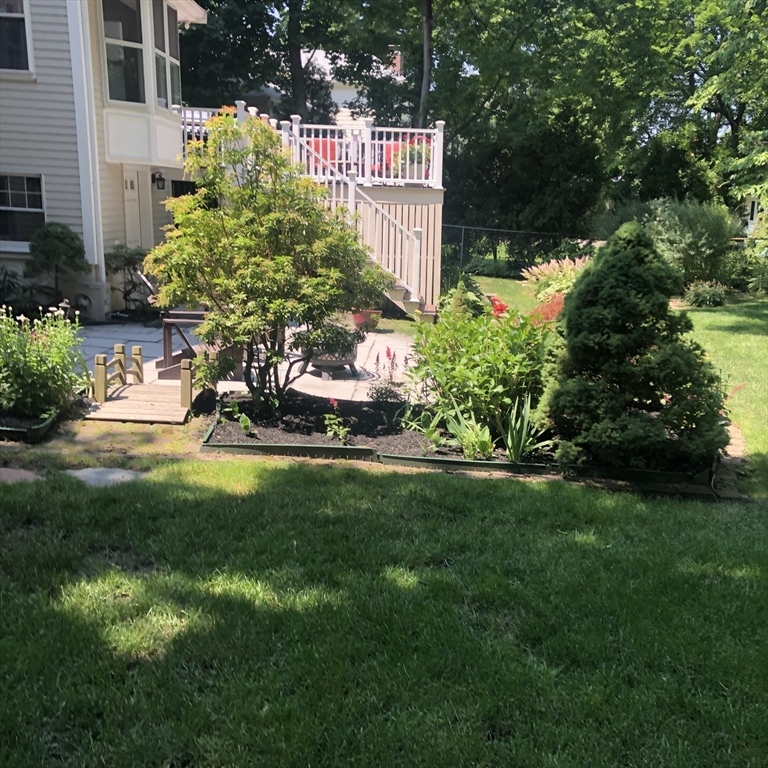 131 Prospect Street Wakefield, MA 01880 - Photo 11 of 12