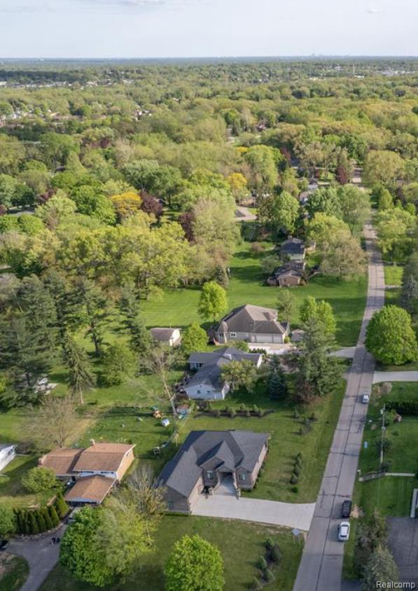 1497 Walton Blvd. Rochester, MI 48309 - Photo 35 of 35 Gallery Image 35