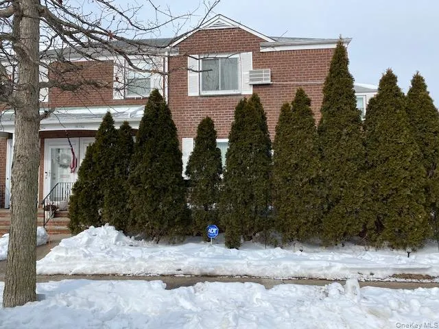 $319,900 | 245-17 76th Avenue, Unit 1 | Glen Oaks