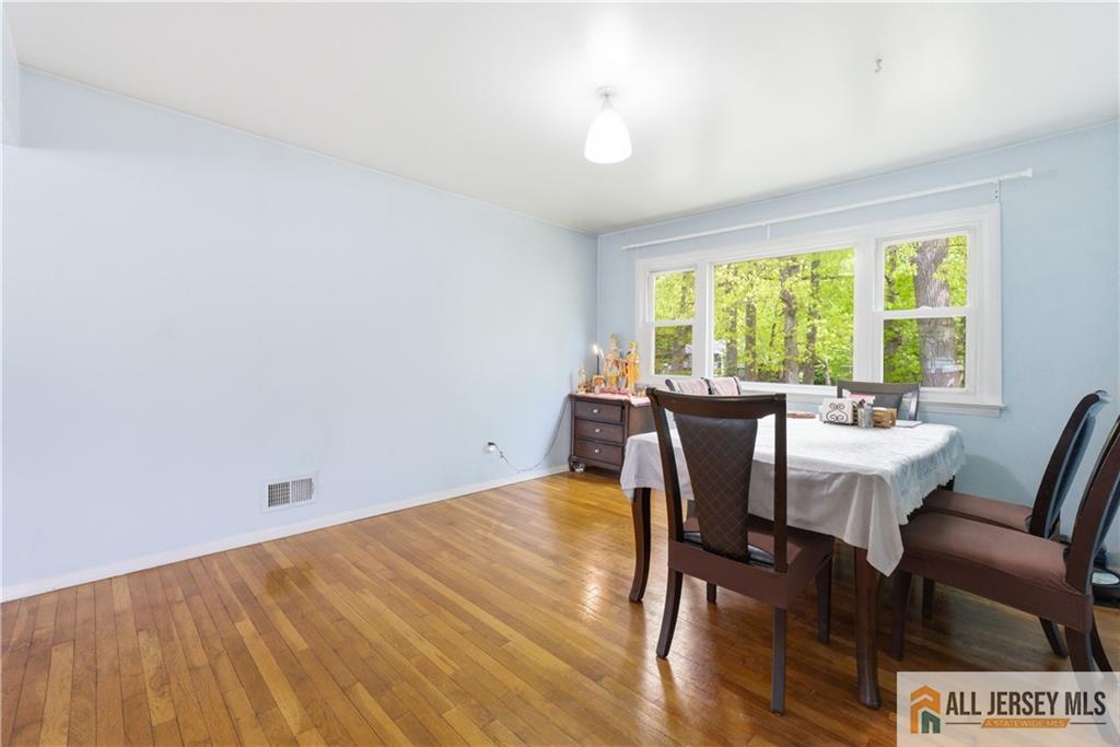 459 Wheeler Road North Brunswick, NJ 08902 - Photo 18 of 30