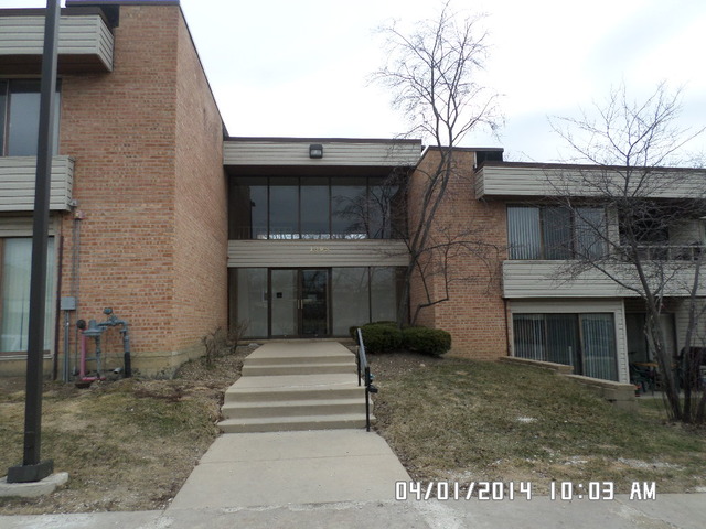 1095 North Sterling Avenue, Unit 108 Palatine, IL 60067 - Photo 1 of 10
