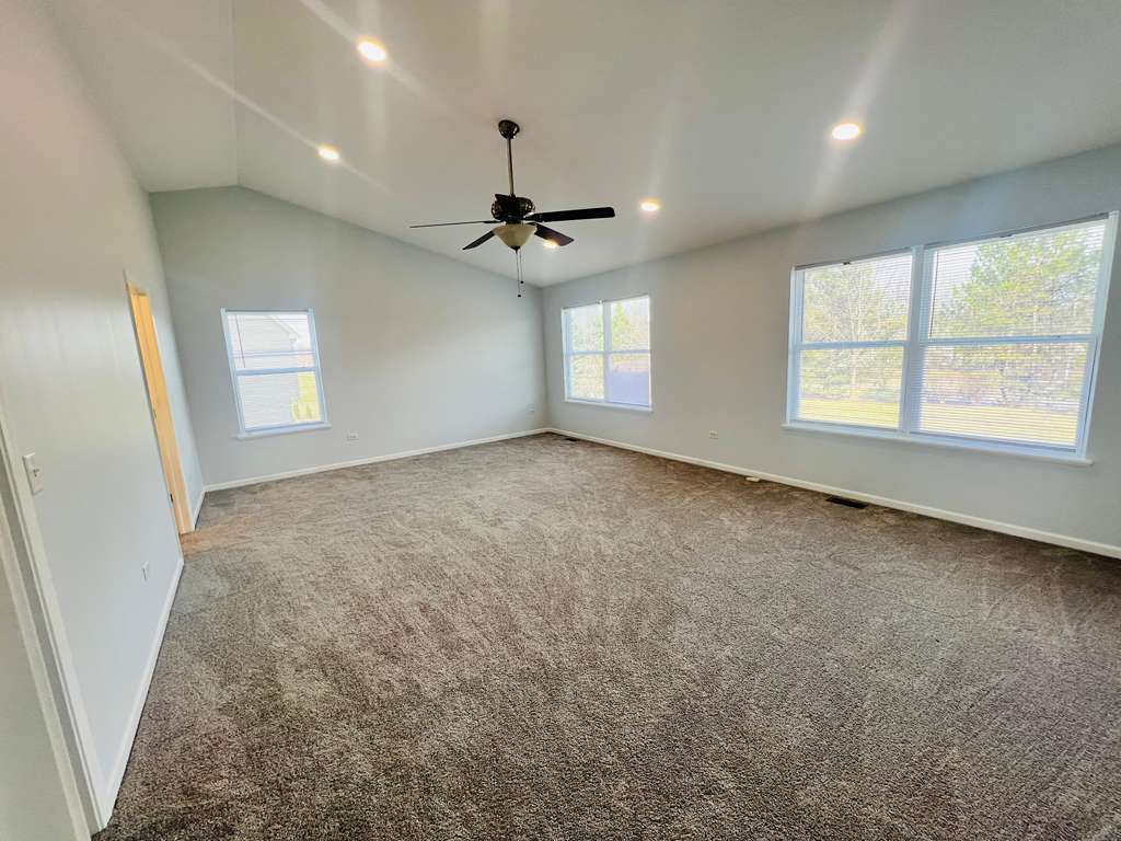 5 Player Court Bolingbrook, IL 60490 - Photo 20 of 42
