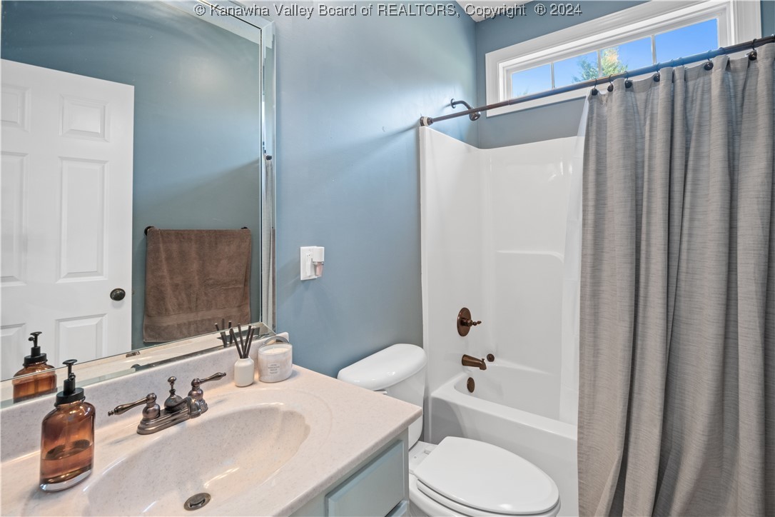 6001 Pinnacle View Road Hurricane, WV 25526 - Photo 19 of 50 Gallery Image 19