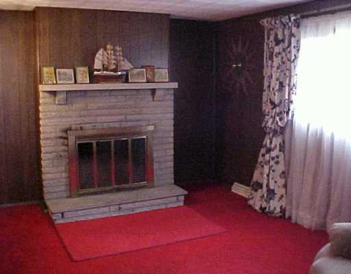 1640 Dutch Ridge Road Beaver, PA 15009 - Photo 5 of 8 Den/Family/Great Room.