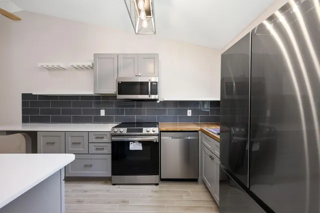 $2,395 | 5214 Stacy Street, Unit 22, West Palm Beach, FL 33417