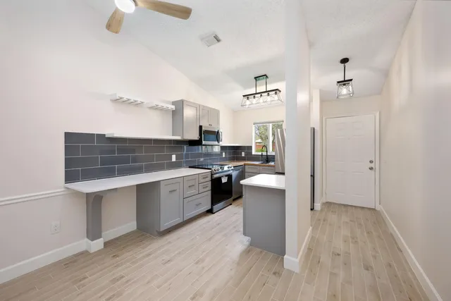 $2,395 | 5214 Stacy Street, Unit 22, West Palm Beach, FL 33417