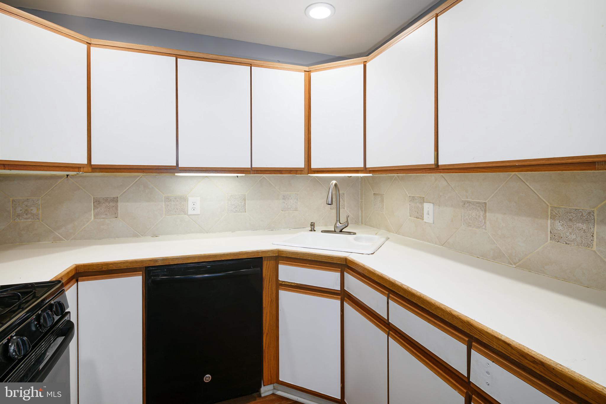 12230 Medford Road Philadelphia, PA 19154 - Photo 12 of 27 Gallery Image 12