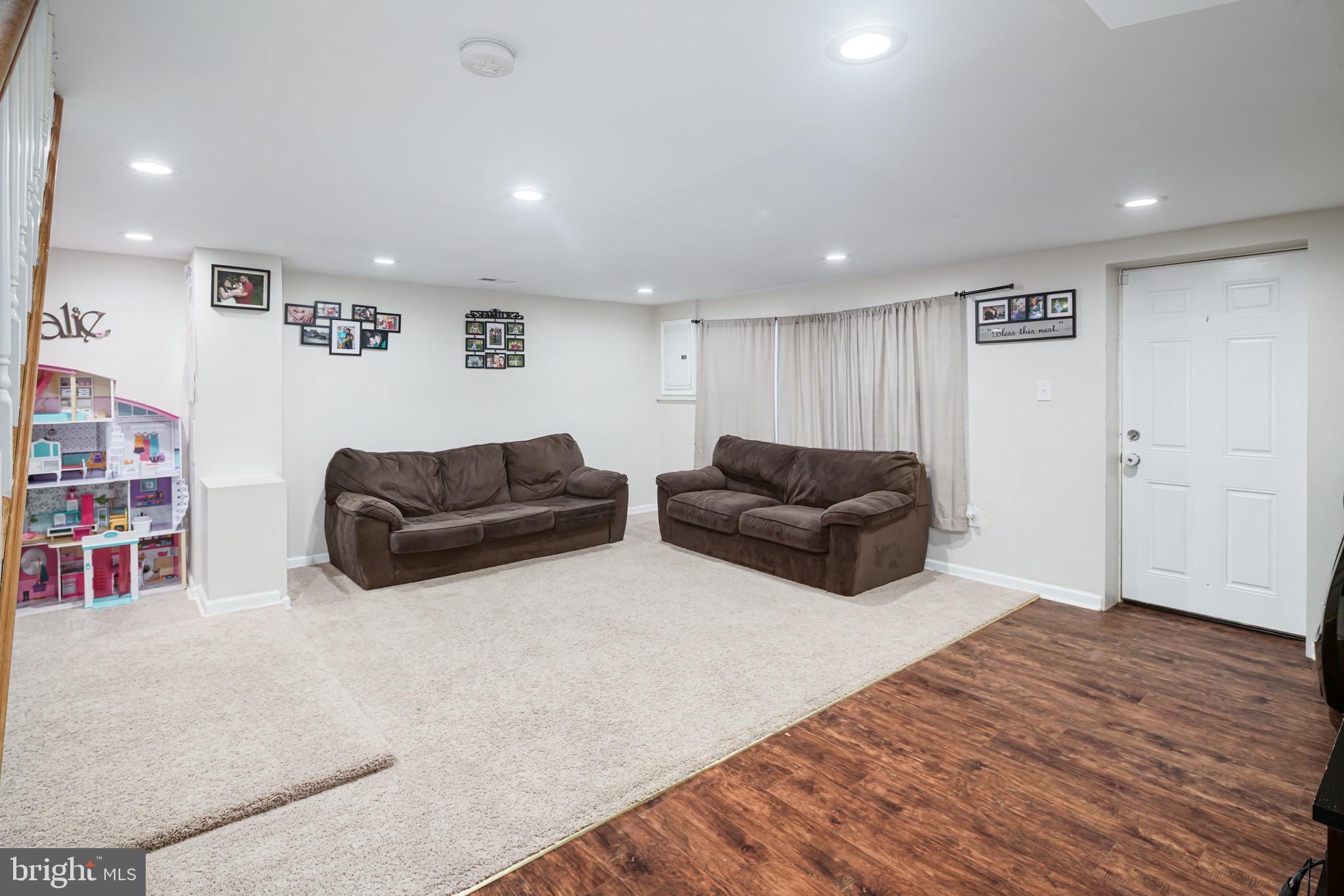 12230 Medford Road Philadelphia, PA 19154 - Photo 20 of 27 Gallery Image 20