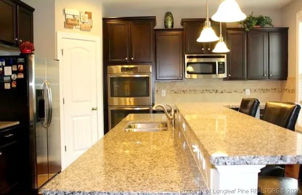 $2,450 | 1437 Vergeland Drive, Hope Mills, NC 28348