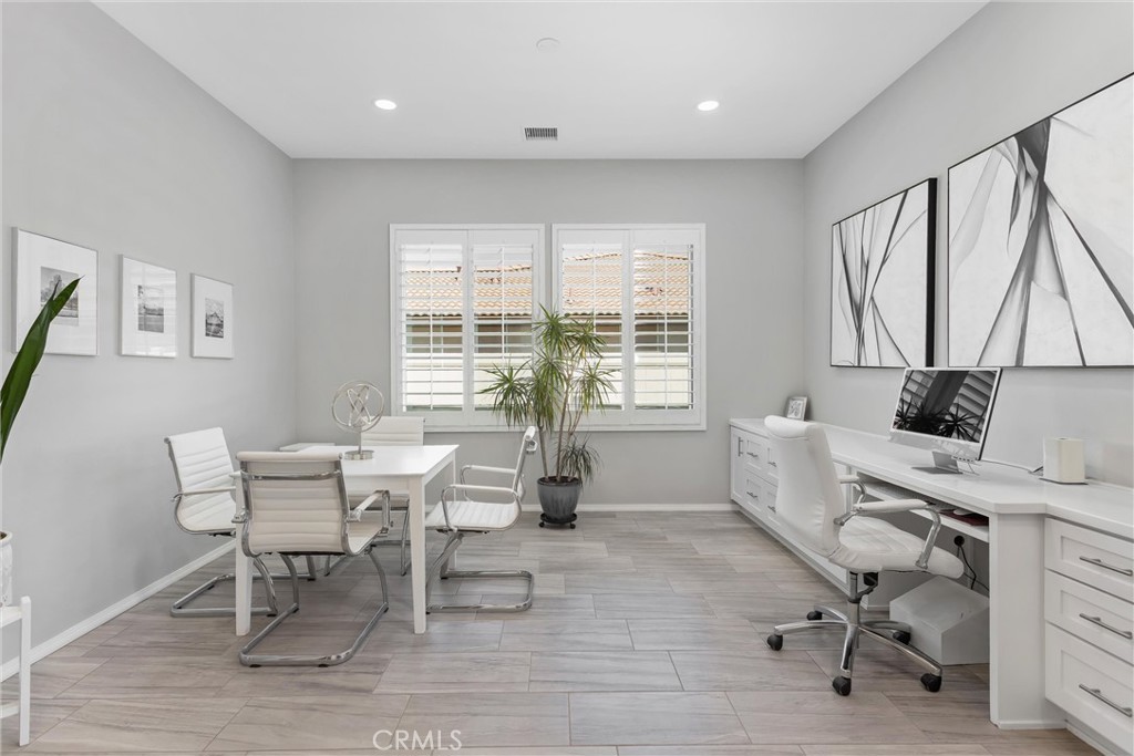 1545 Rio Grande Beaumont, CA 92223 - Photo 14 of 34 a workspace with wooden floor