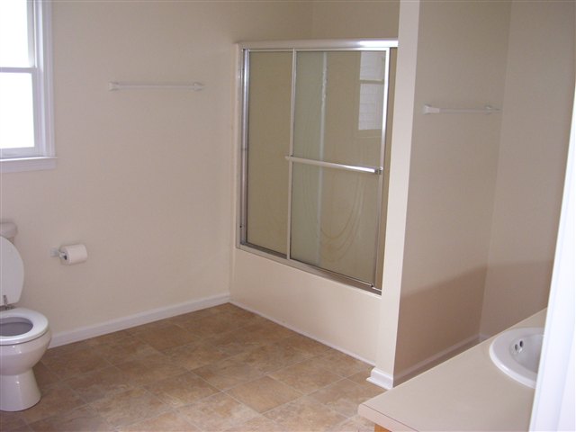 801 Fairview Road Greer, SC 29651 - Photo 3 of 9