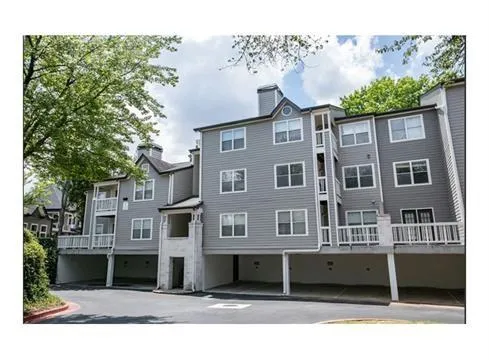 $1,660 | 100 Dunwoody Gables Drive, Unit 2D111, Dunwoody, GA 30338