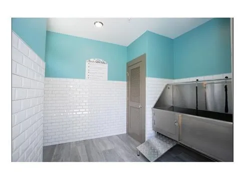 $1,637 | 100 Dunwoody Gables Drive, Unit 2D103, Dunwoody, GA 30338