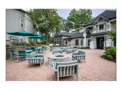 $1,660 | 100 Dunwoody Gables Drive, Unit 2D111, Dunwoody, GA 30338