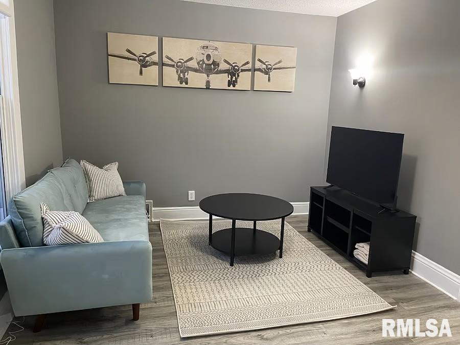 615 South English Avenue Springfield, IL 62704 - Photo 15 of 25