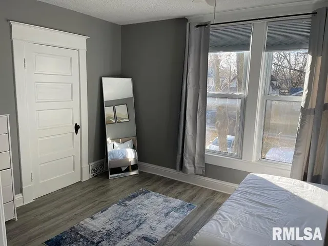 $139,751 | 615 South English Avenue, Springfield, IL 62704