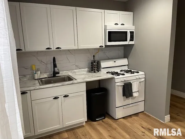 $139,751 | 615 South English Avenue, Springfield, IL 62704