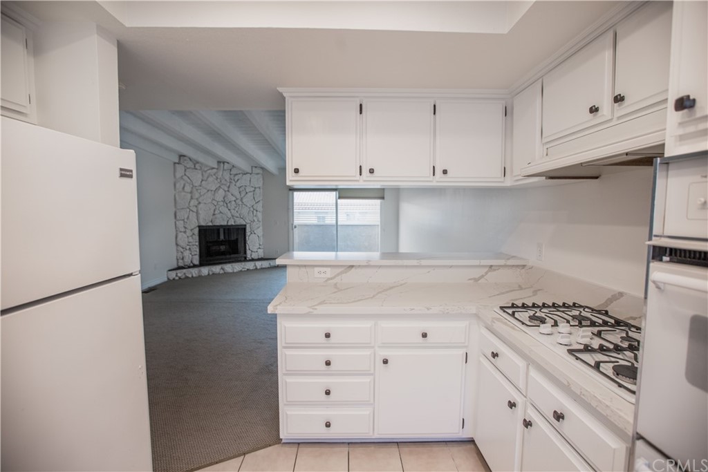 2305 Rockefeller Lane, Unit B Redondo Beach, CA 90278 - Photo 17 of 32