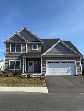 $749,900 | 9 Russell Road, North Haven, CT 06473