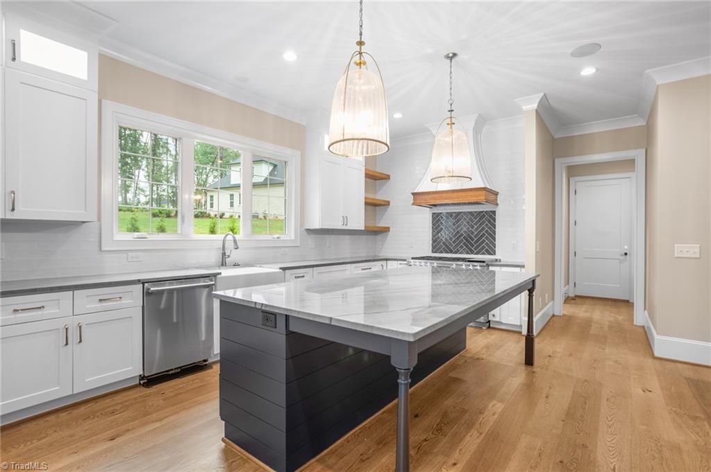 8015 Cranston Court Oak Ridge, NC 27310 - Photo 3 of 46 gourmet kitchen