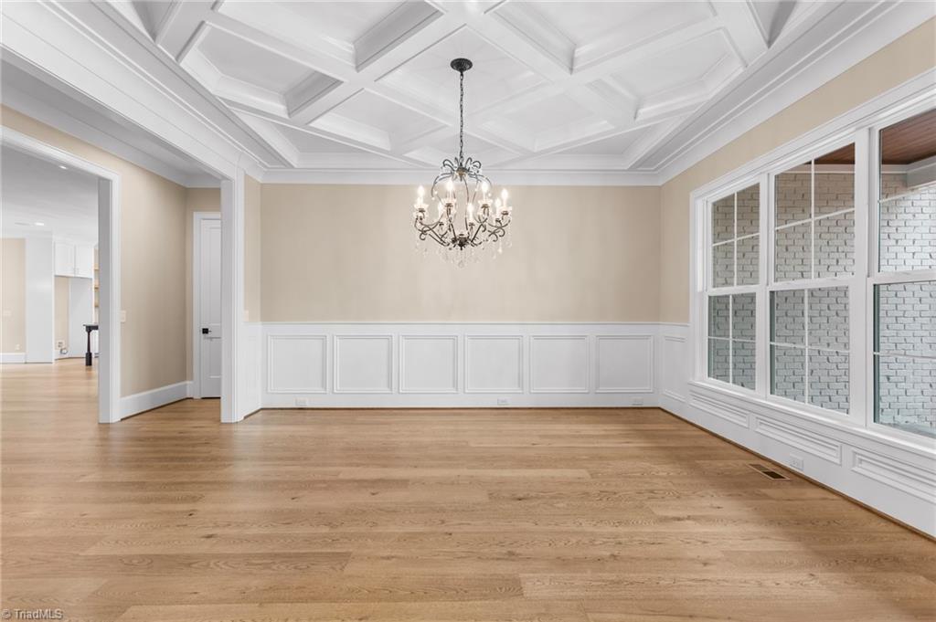 8015 Cranston Court Oak Ridge, NC 27310 - Photo 9 of 46