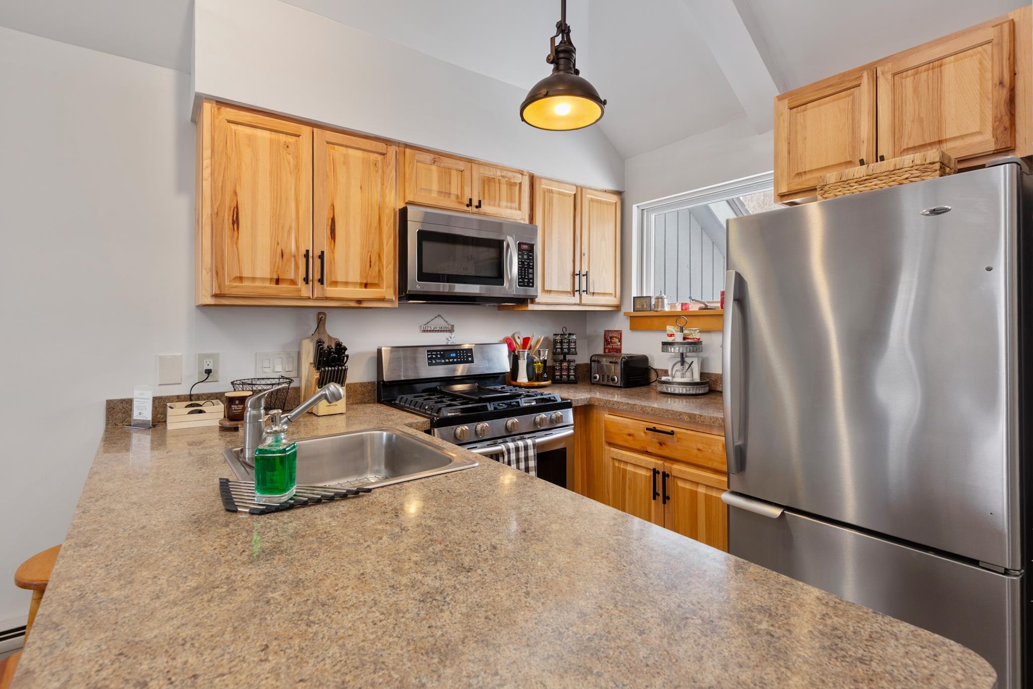 329 Village Circle, Unit V8 Killington, VT 05751 - Photo 11 of 60