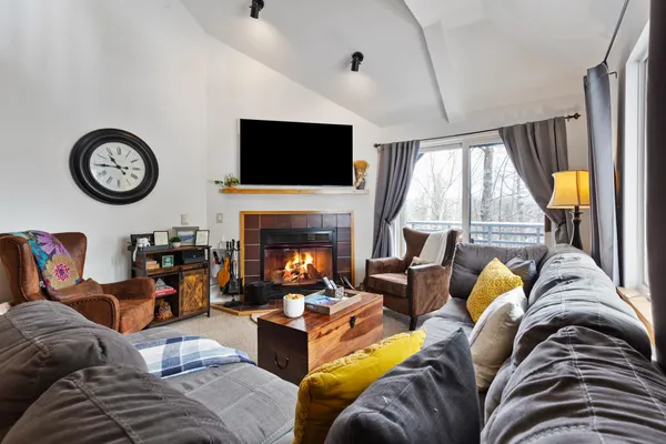 $499,000 | 329 Village Circle, Unit V8, Killington, VT 05751