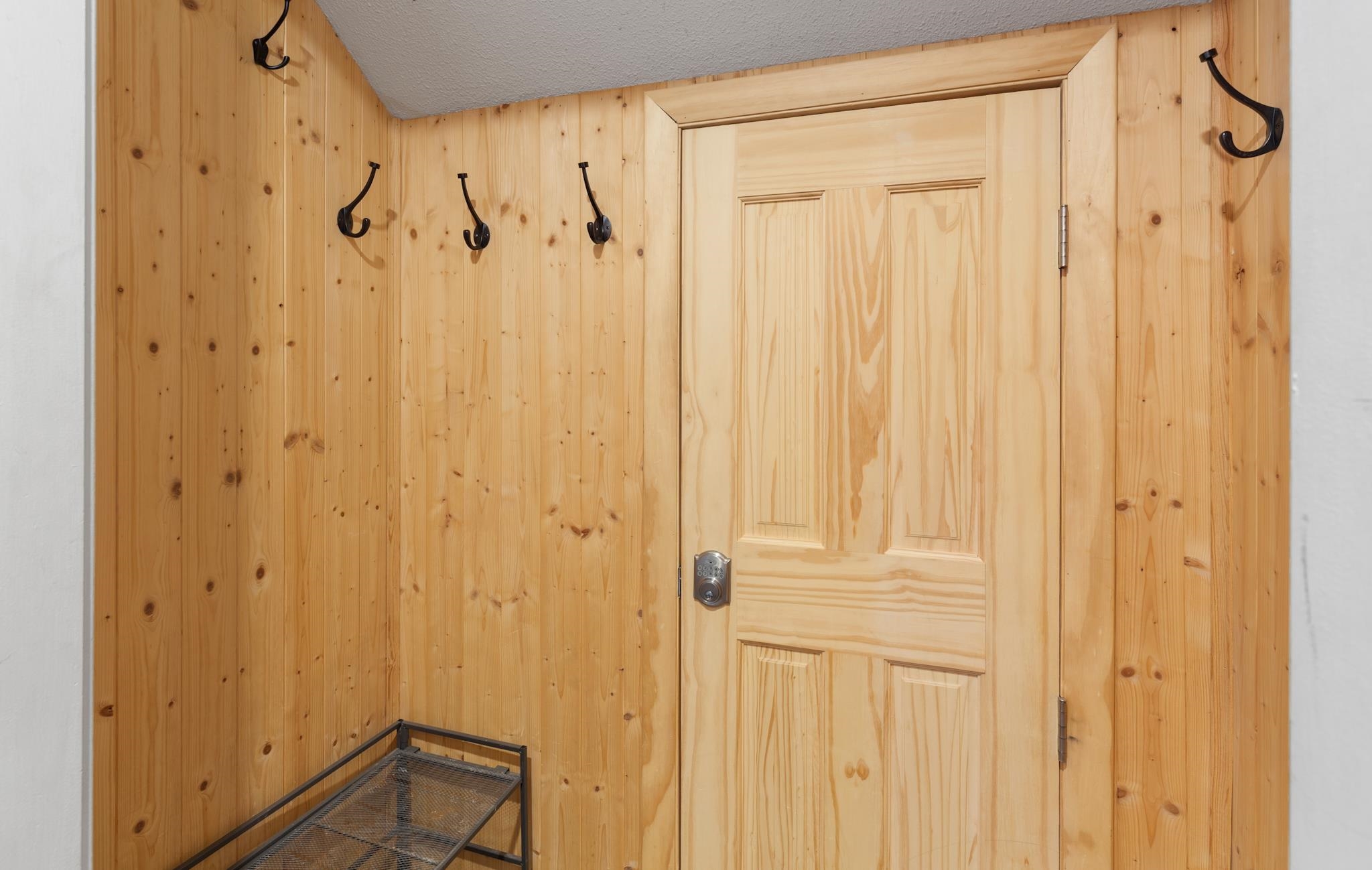 329 Village Circle, Unit V8 Killington, VT 05751 - Photo 5 of 60